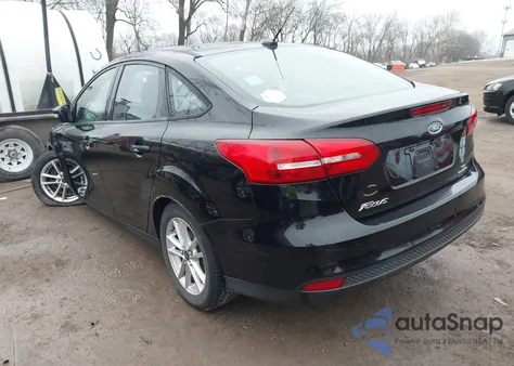2016 Ford Focus Se z USA, uszkodzony, nr VIN 1FADP3F22GL208192